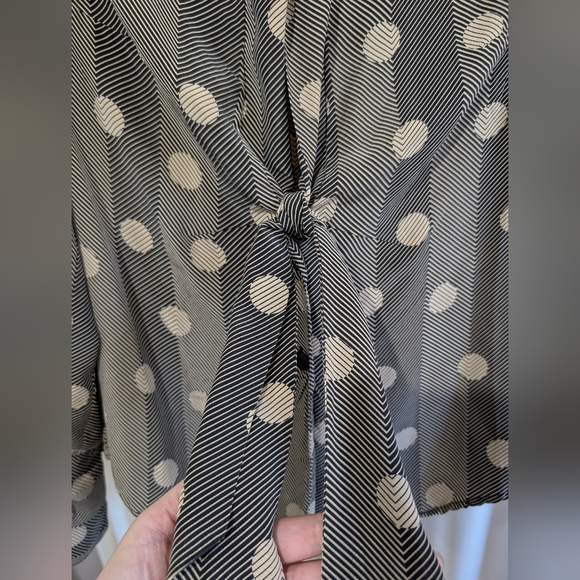 L.A.M.B By Gwen Stefani Silk Blouse Size 8 - Picture 3 of 9